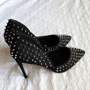 Steve Madden Studded Edgy Punk Black Stiletto Heels